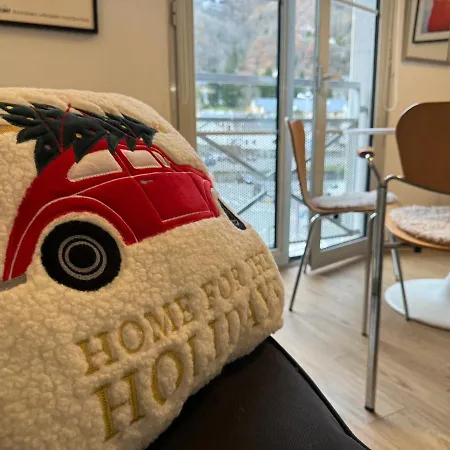 100m Telecabine Ou Commerces. 4p アパート