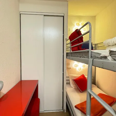 100m Telecabine Ou Commerces. 4p アパート *