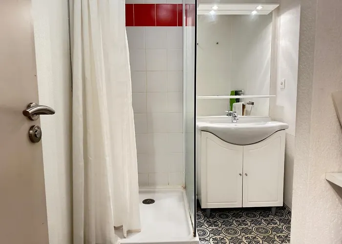 Appartamento 100m Télécabine Ou Commerces. 4p *